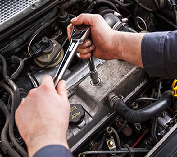 Preparatoria y Técnico en Mécanica Automotriz